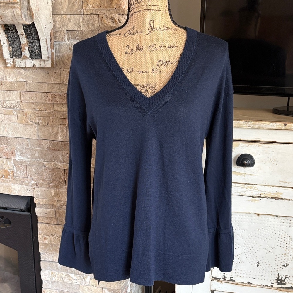 J. Crew 100% merino wool navy blue v-neckline flare sleeve hi lo sweater - Picture 1 of 16
